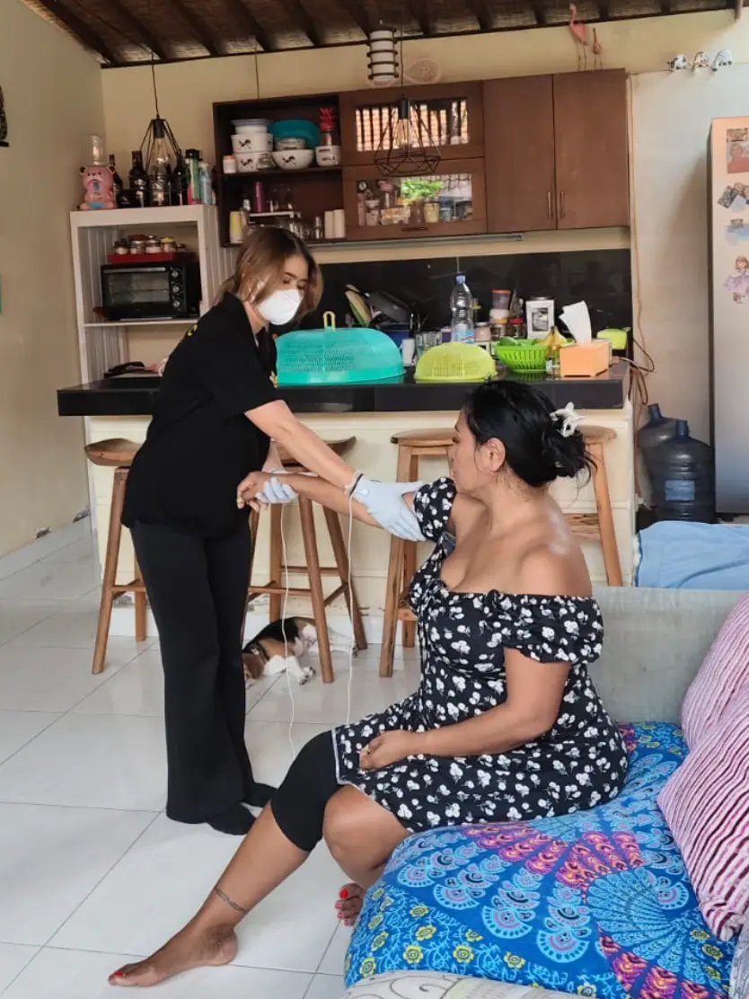 Dokumentasi asli pendampingan terapi RN Therapeutic pada area lengan pelanggan